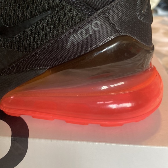 Air Max 270 boys 6/wmn 7.5 like new - Picture 6 of 10